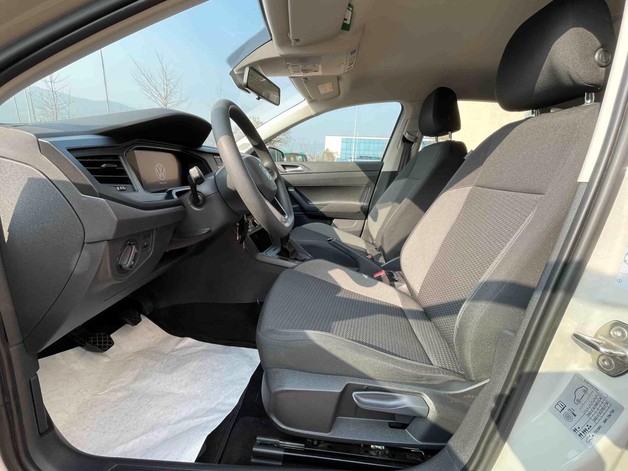 Volkswagen Polo 1.0 LIFE 80cv NEOPATENTATI