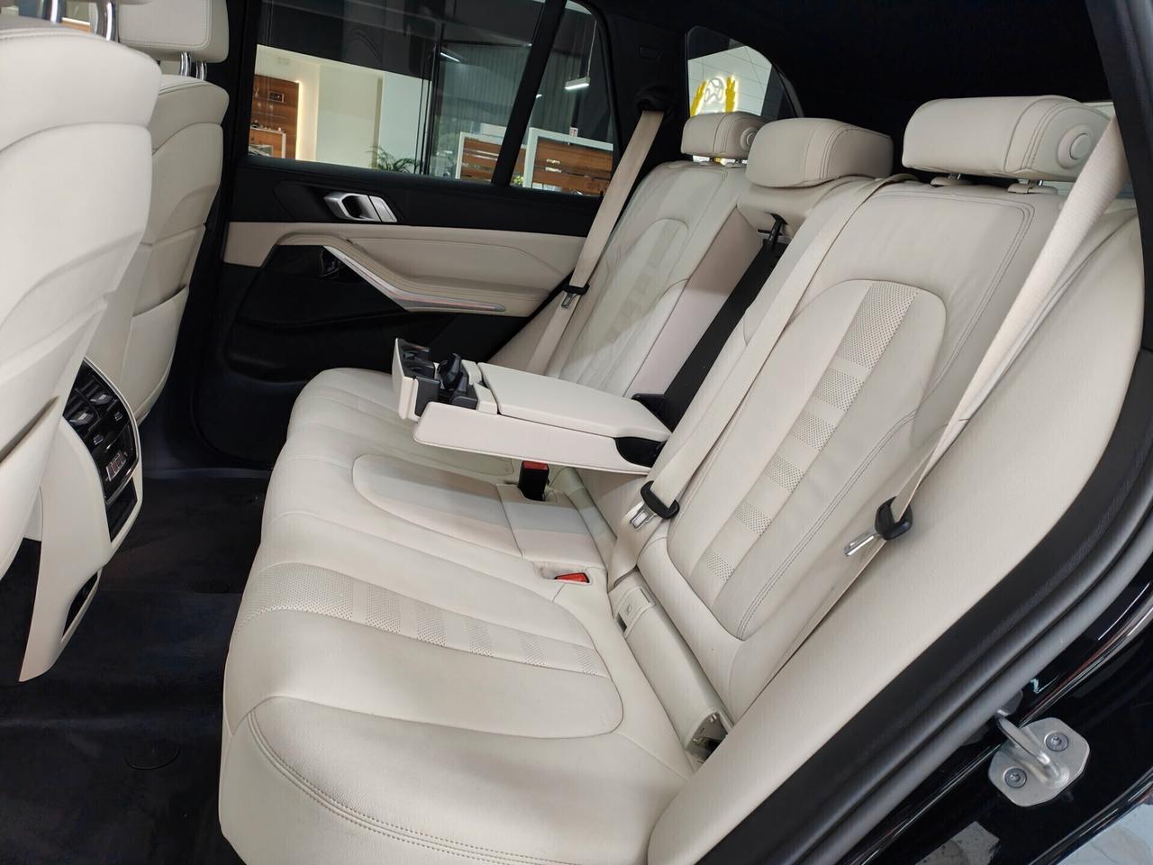 Bmw X5 xDrive30d 48V Msport * 32.000 KM *