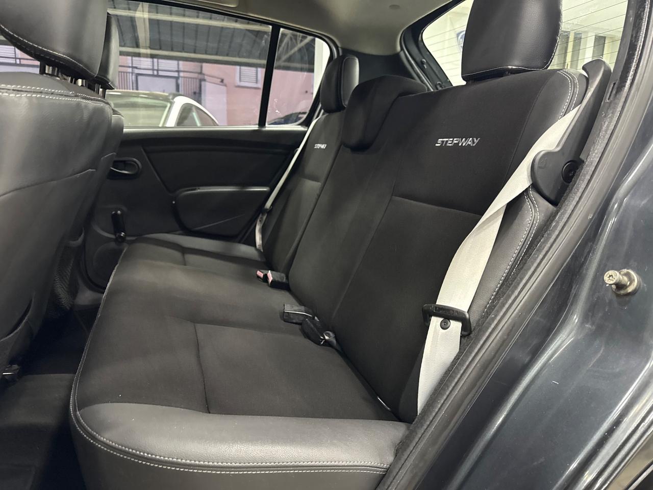 Dacia Sandero Stepway 1.6 gpl 2012 nuova