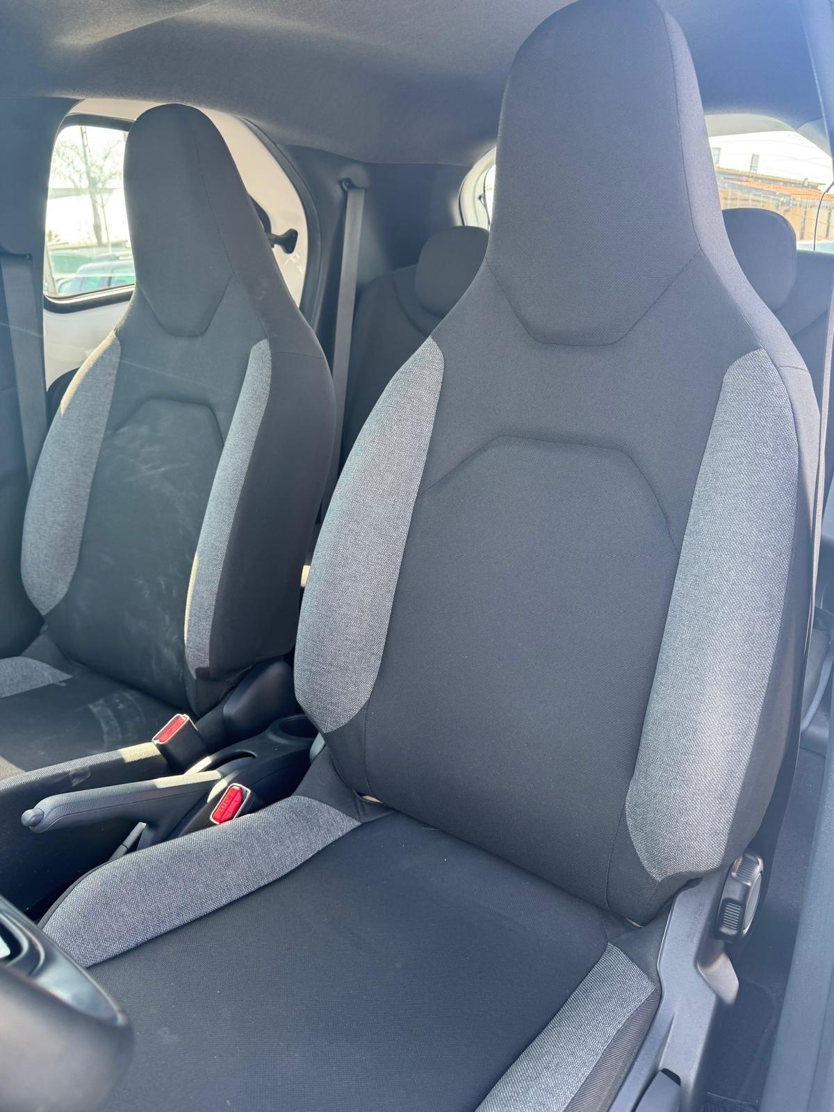 Toyota Aygo X 1.0 VVT-i 72 CV 5 porte Active S-CVT