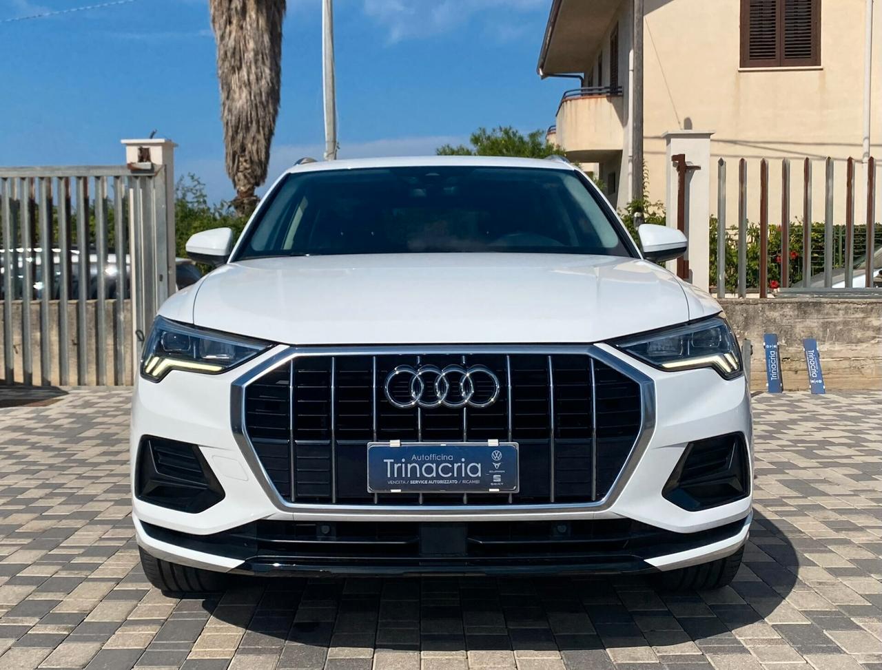 Audi Q3 Business 2.0 TDI 150CV s-tronic 35