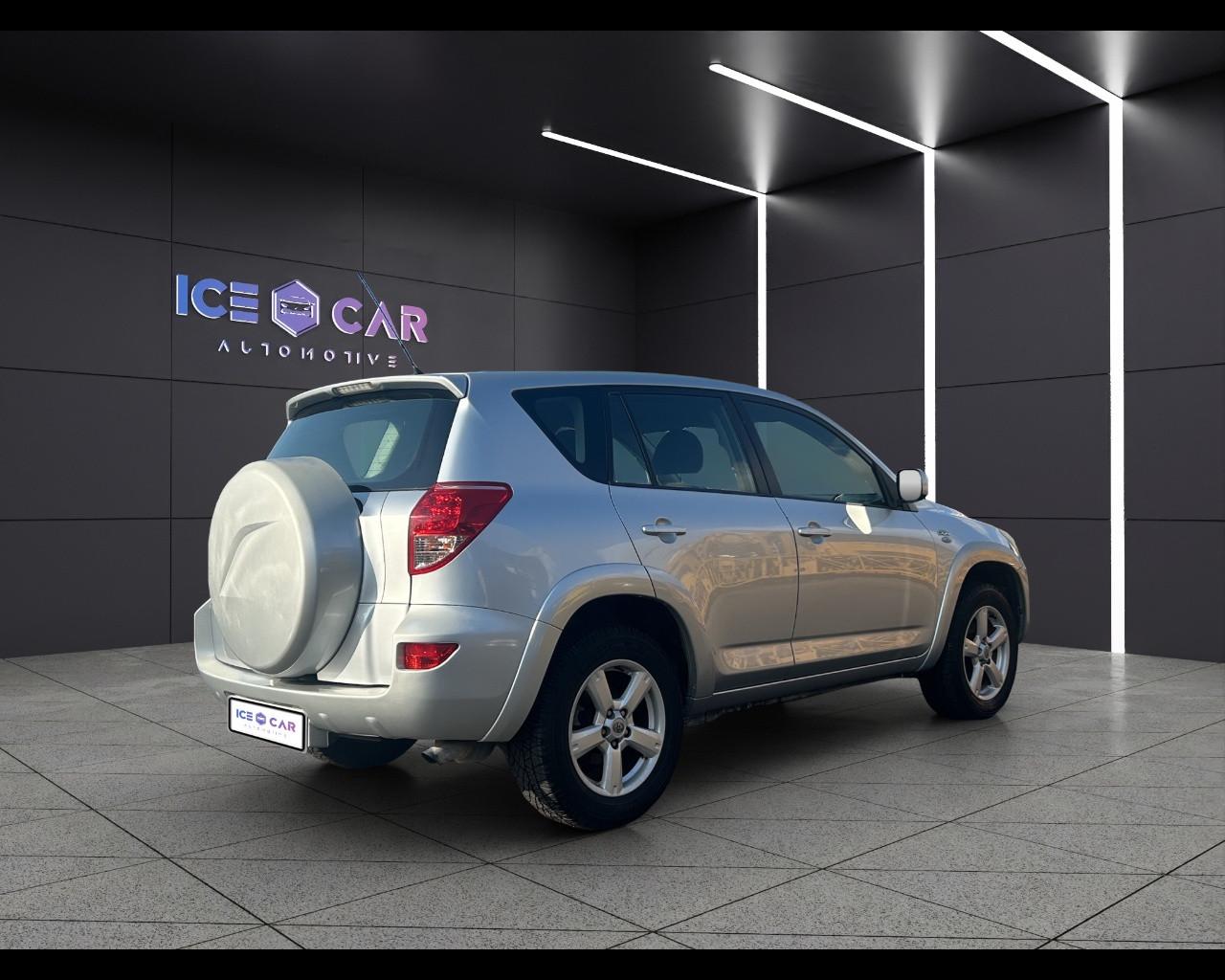 TOYOTA RAV4 3ª serie - RAV4 2.2 D-4D 136 CV