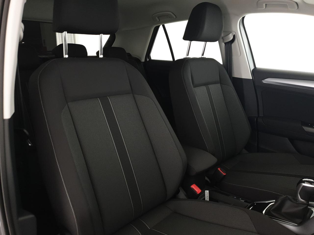 Volkswagen T-Roc 1.5 tsi sport dsg