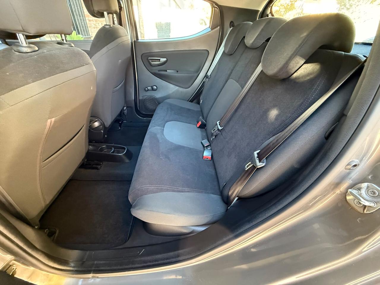 LANCIA YPSILON unico-pr 1.2 Gold 72.500 km