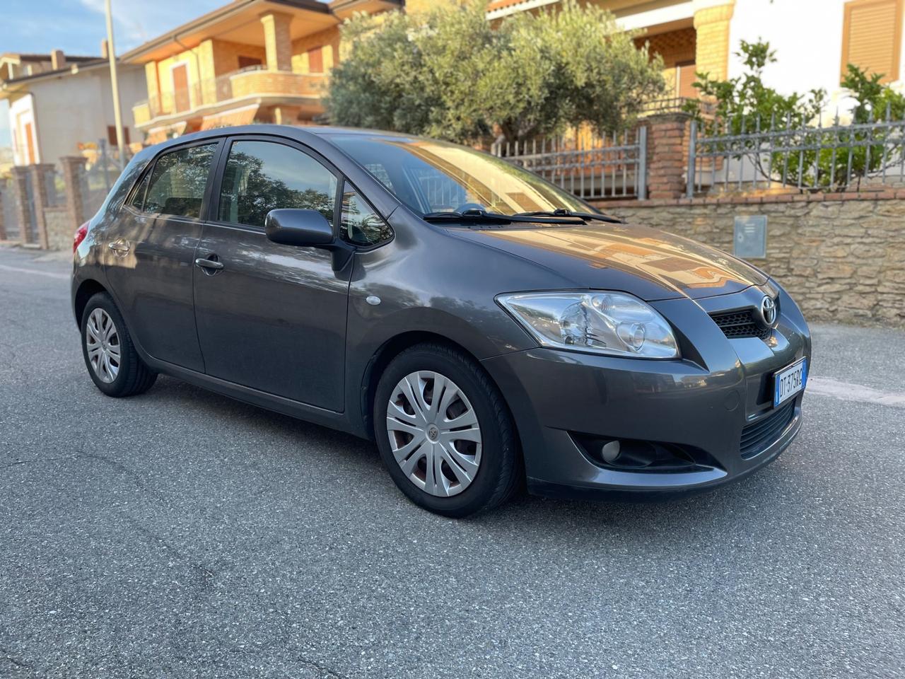Toyota Auris 1.4 D-4D 5 porte