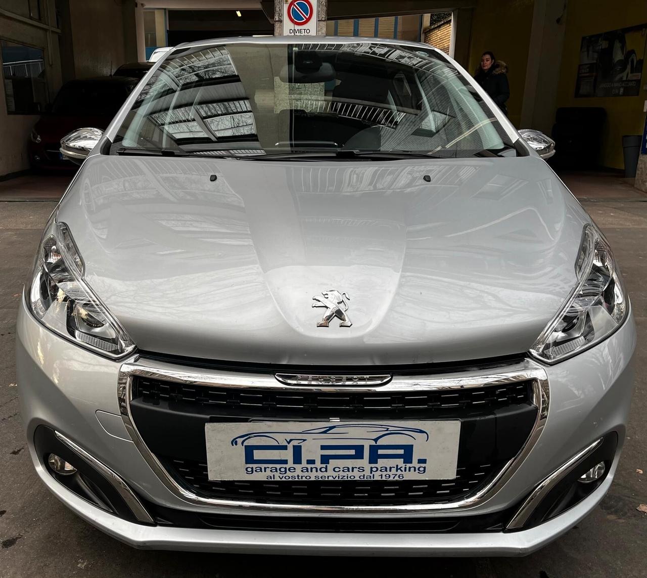 Peugeot 208 BlueHDi 75 5 porte Allure