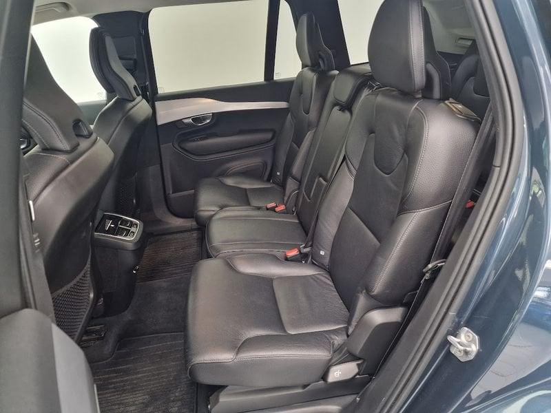 Volvo XC90 D5 AWD Geartronic 7 posti Momentum Euro 6 D-Temp