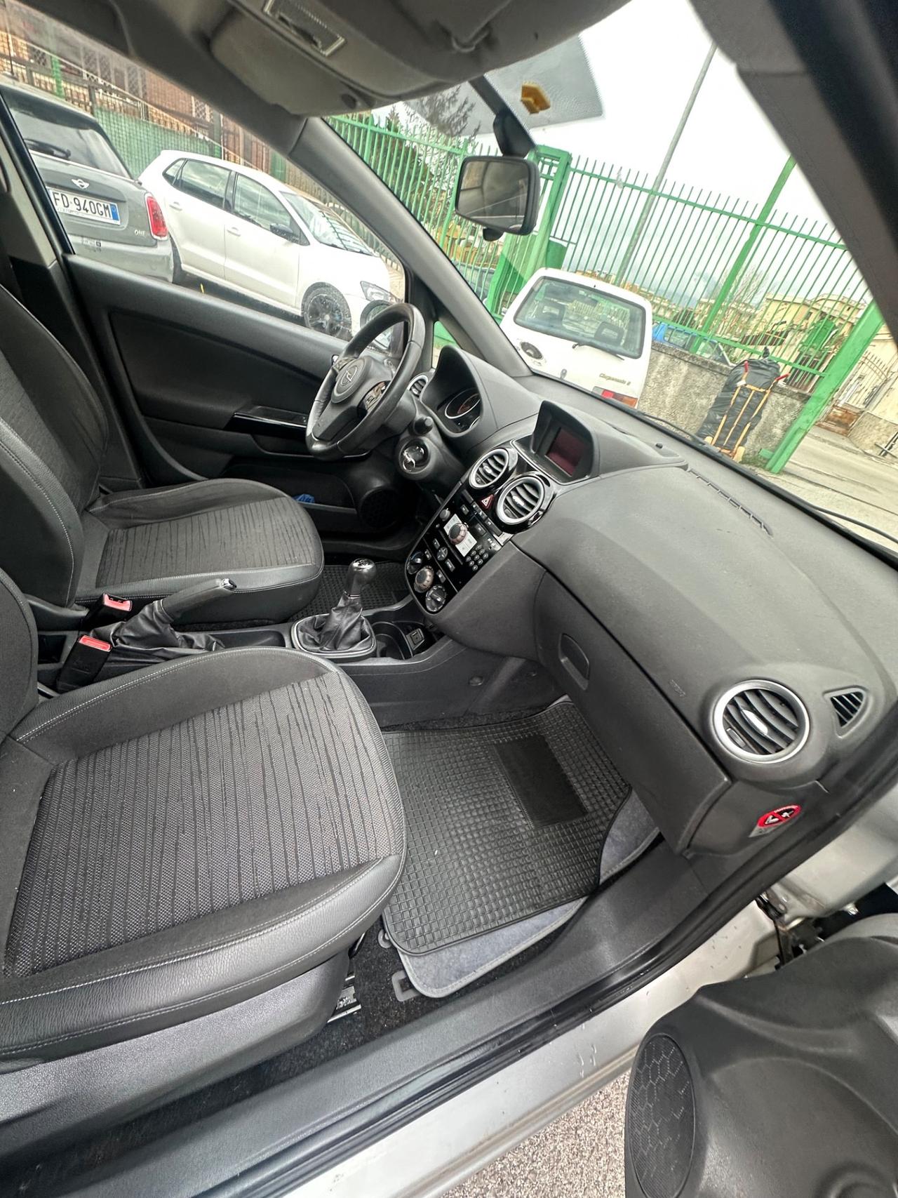 Opel Corsa 1.2 85CV 5 porte GPL-TECH Edition