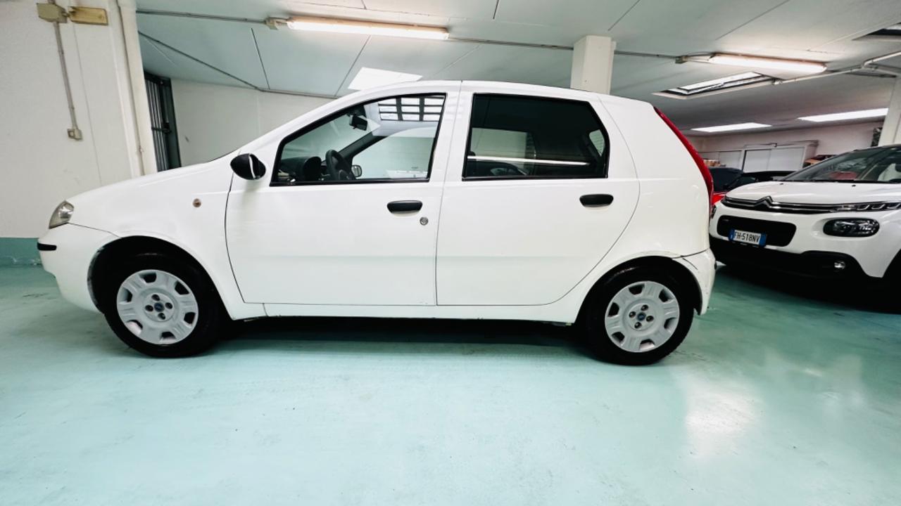Fiat Punto 1.2 5 porte Dynamic. Ok neopatentati