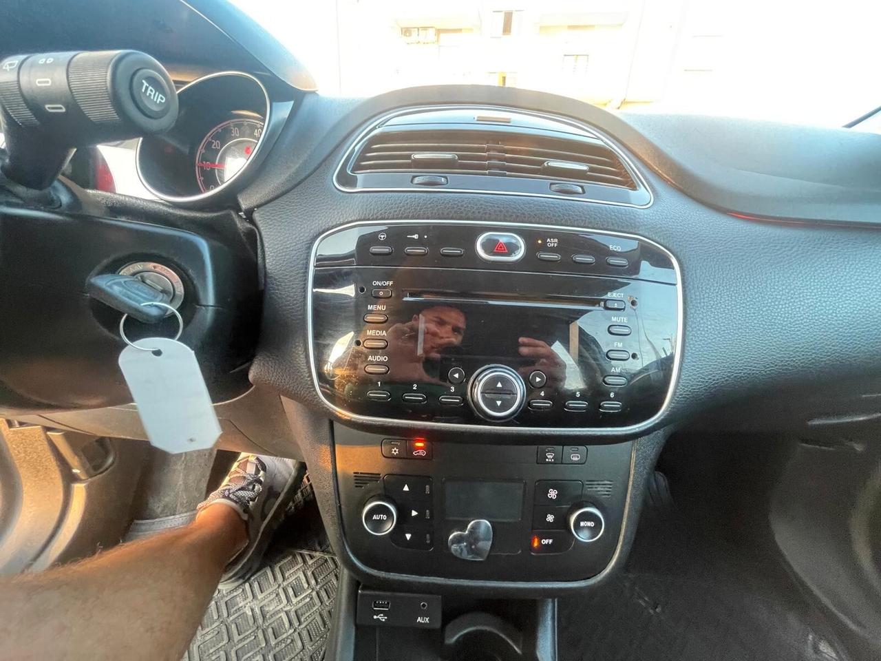 Fiat Punto Evo 1.3 Mjt 90 CV 5 porte Dualogic Dynamic