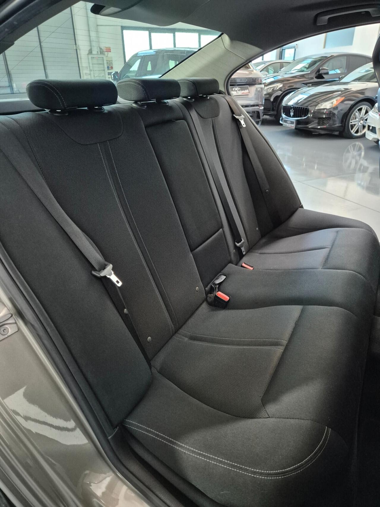 BMW 330e iPerformance Plug-in Hybrid Finanziabile Garanzi