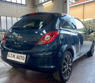 Opel Corsa 1.2 3 porte euro 5 per neopatentati