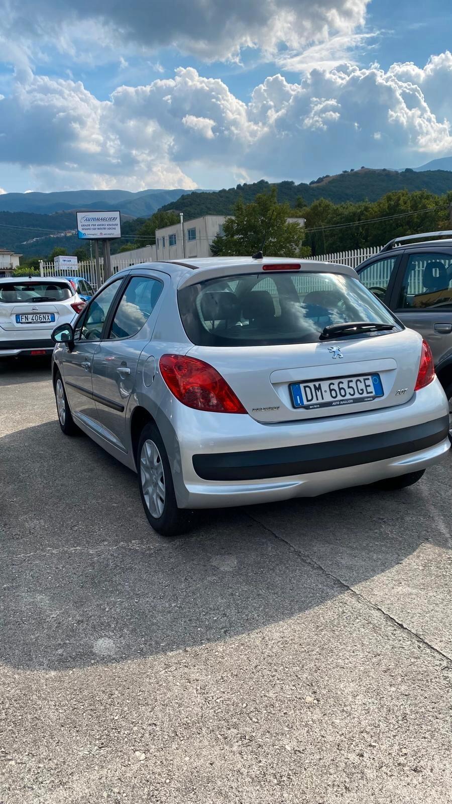 Peugeot 207 1.360 8V 80CV 5p GPL