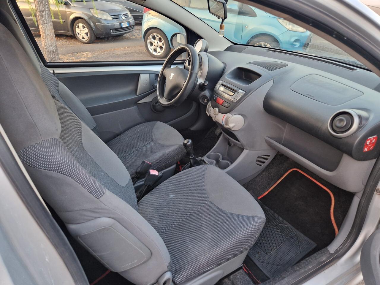 Peugeot 107 1.0 68CV 3p. Plaisir
