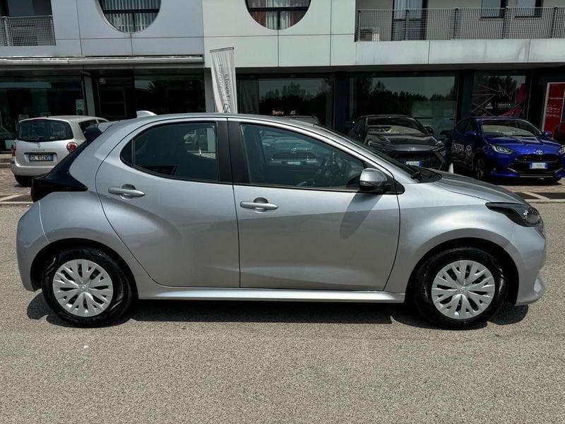 Toyota Yaris 1.5 Hybrid 5 porte Active
