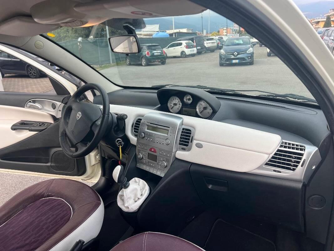 Lancia Ypsilon 1.2 8v Elle 69cv