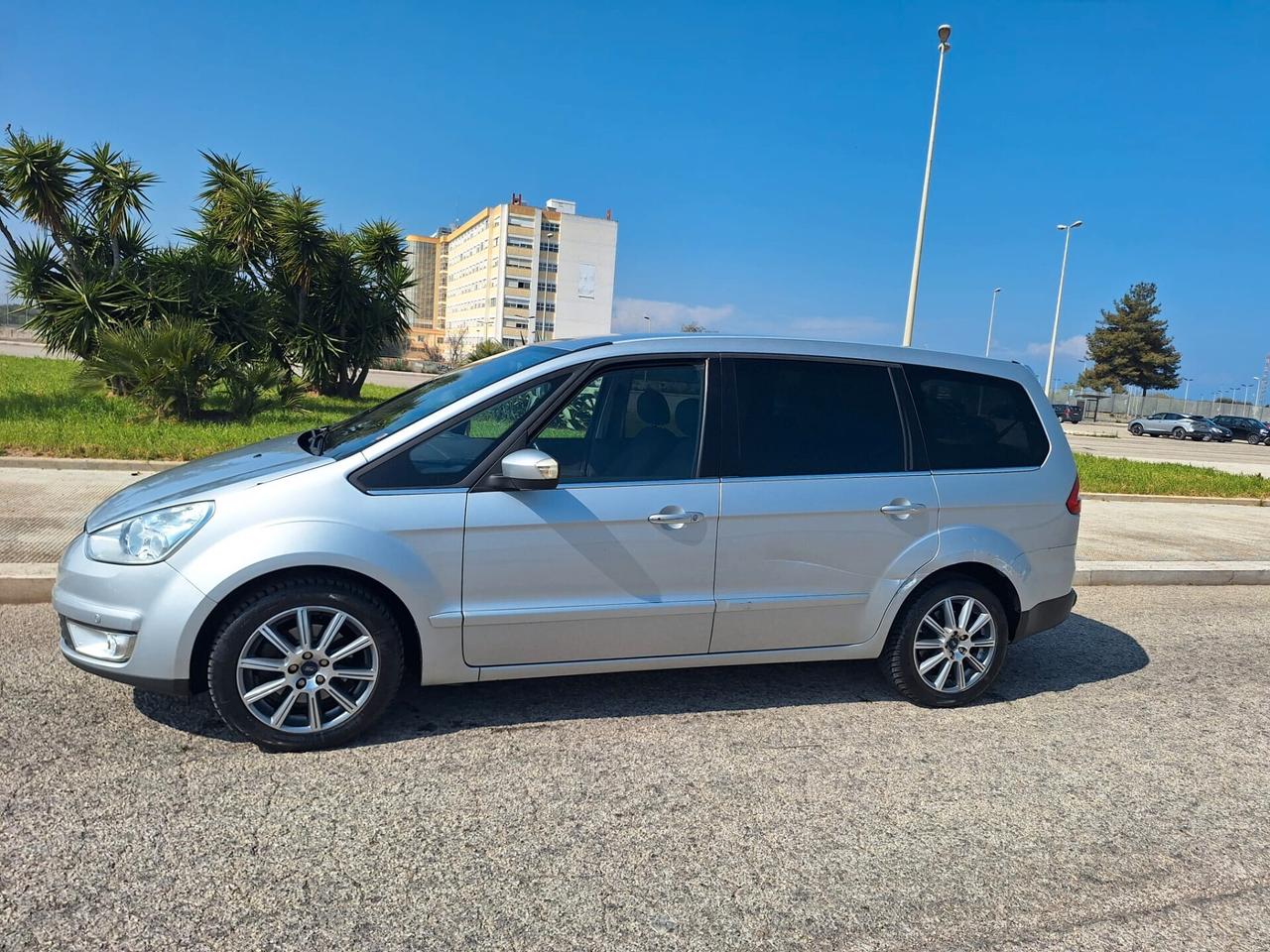 Ford Galaxy 2.0 TDCi 140CV Titanium - 2010