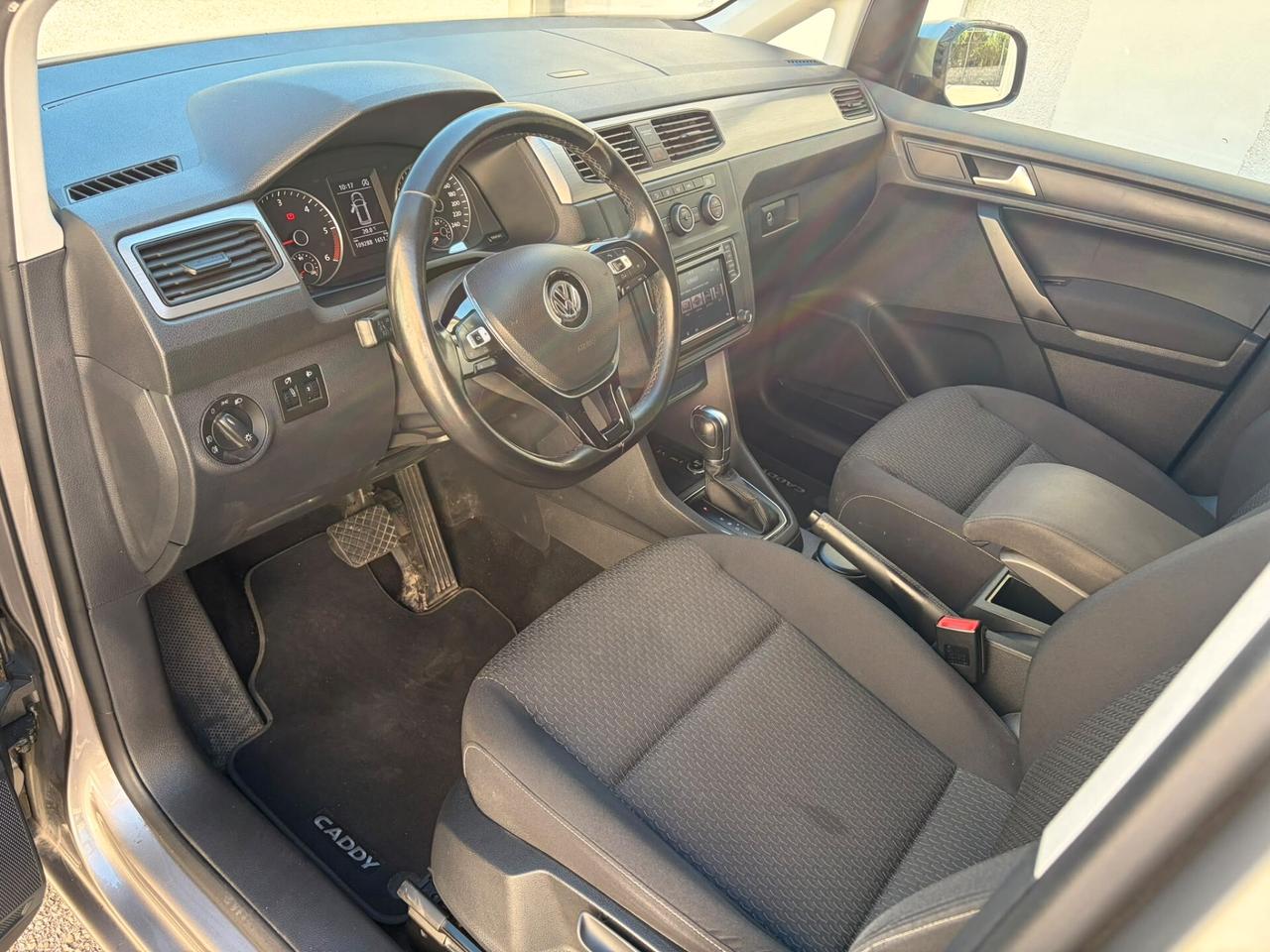 VOLKSWAGEN CADDY 2.0 TDI MAXI AUT. 109.000 KM
