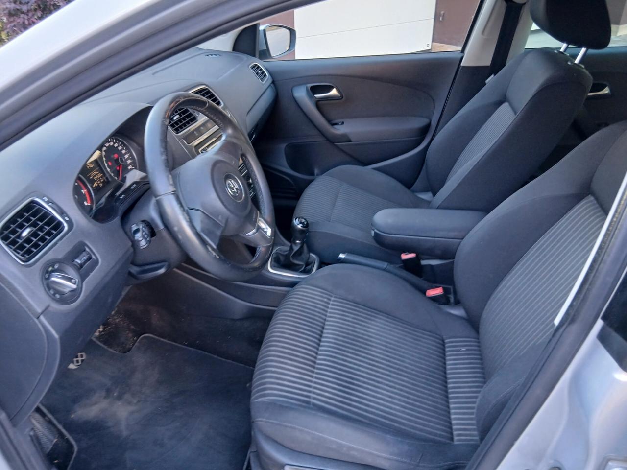 Volkswagen Polo 1.4 5 porte Highline neopatentati tua a e 185 mese