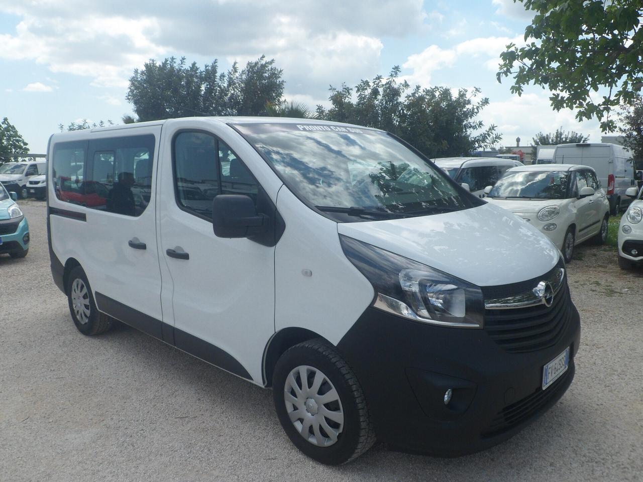 Opel Vivaro 9 posti