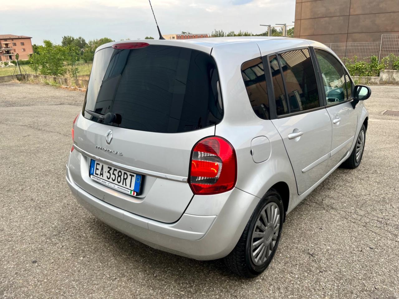 Renault Modus 1.2benz 2010 97.000km tutto fatto