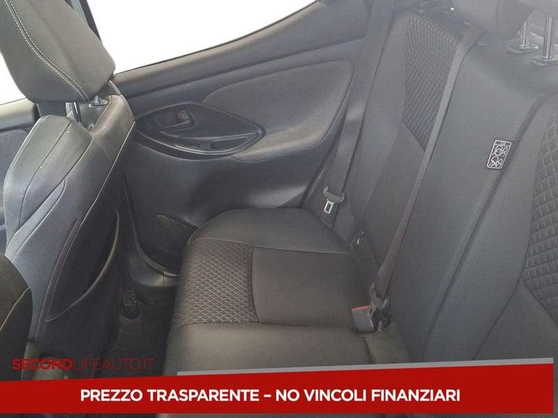 Toyota Yaris 1.5h Lounge