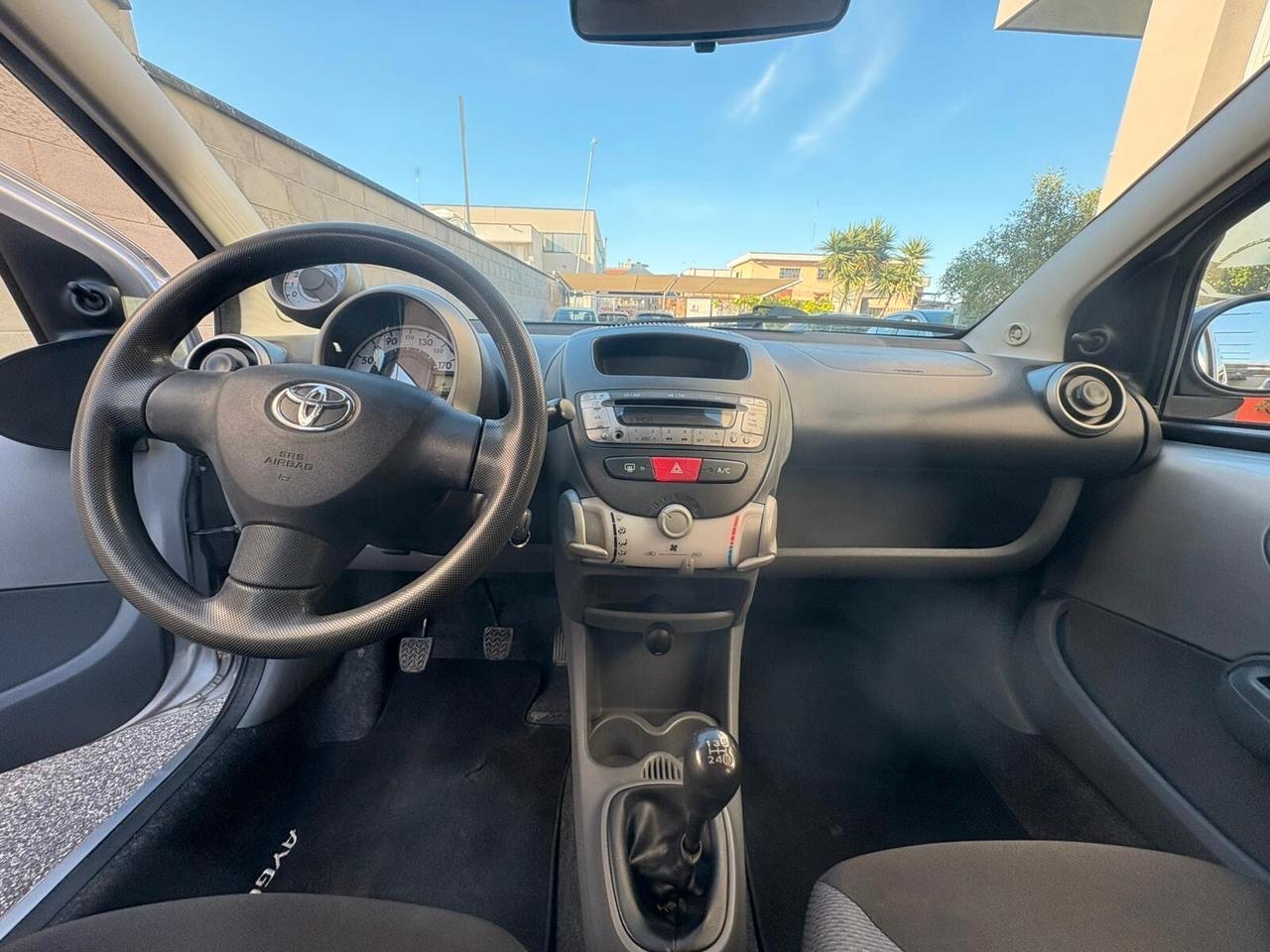 Toyota Aygo 5porte 1.0 68cv SOL CLIMA/RADIO