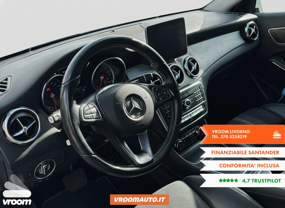 MERCEDES GLA (X156) GLA 200 d Automati...