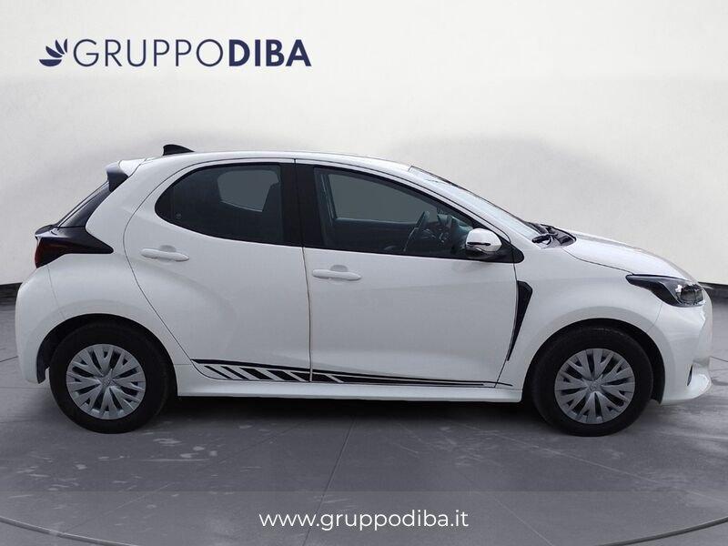 Toyota Yaris IV 2020 1.5h Active