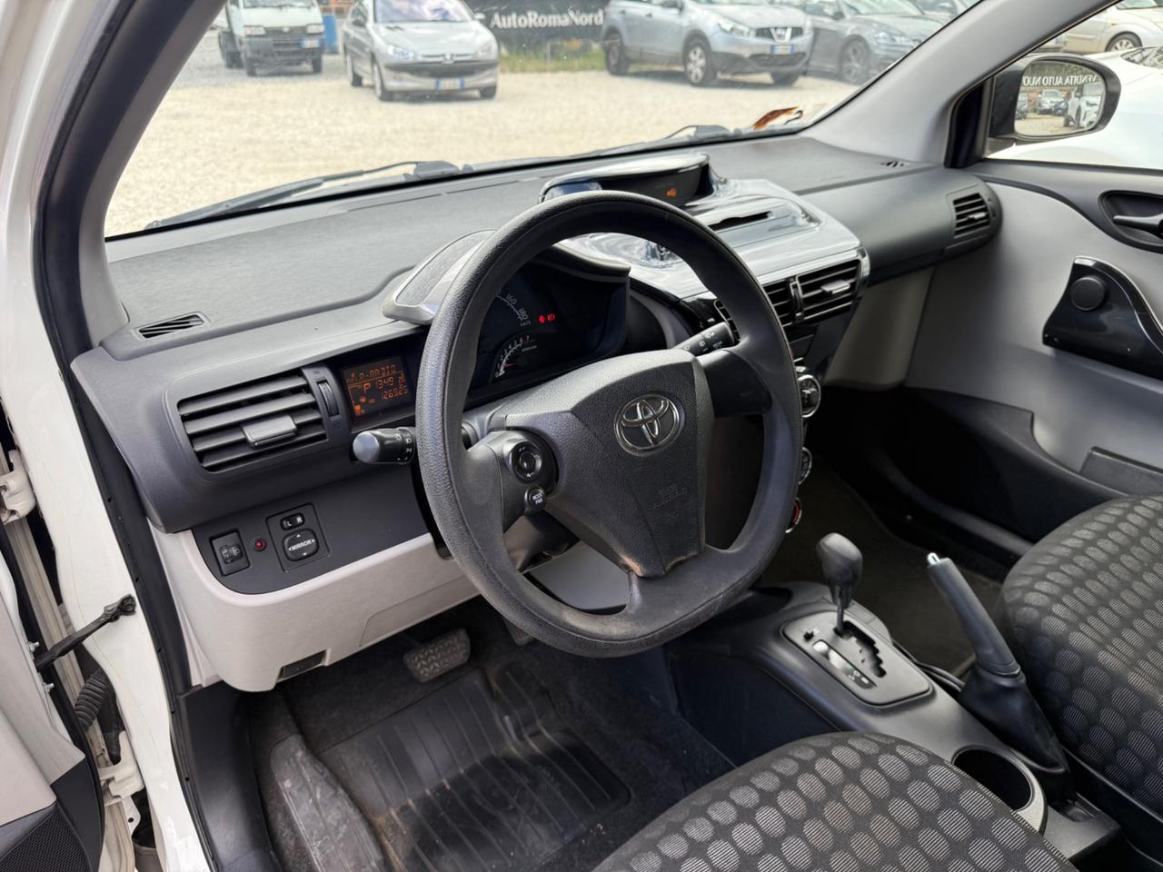 Toyota iQ 1.0 CVT Lounge