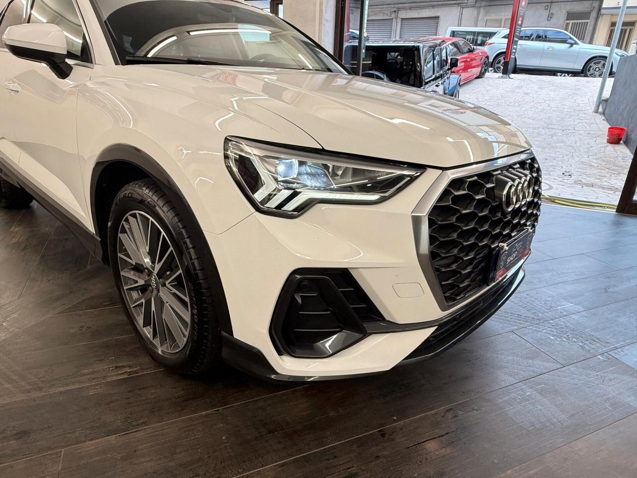 Audi Q3 35 TDI S tronic Business plus