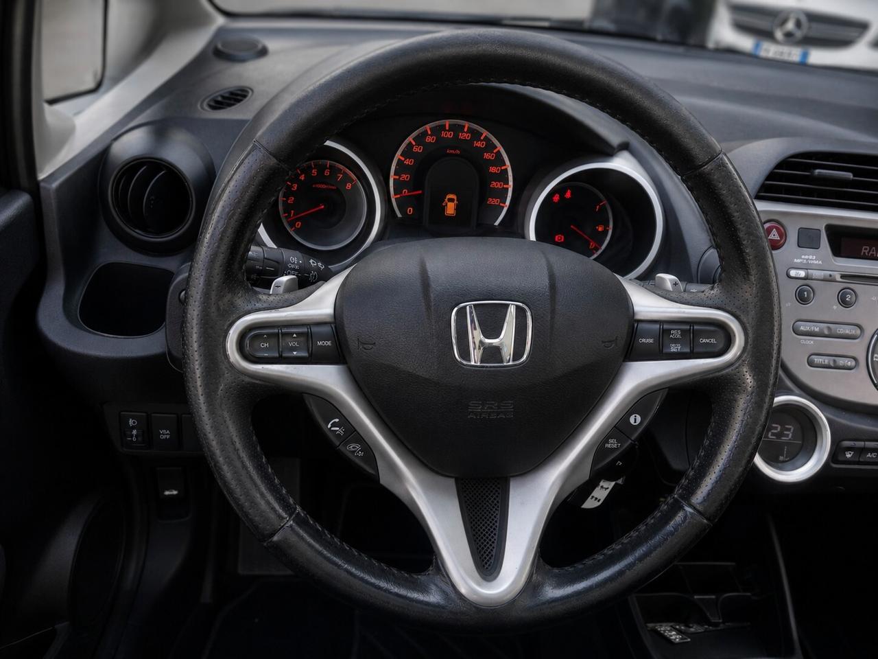 Honda Jazz 1.4 i-VTEC Elegance CVT