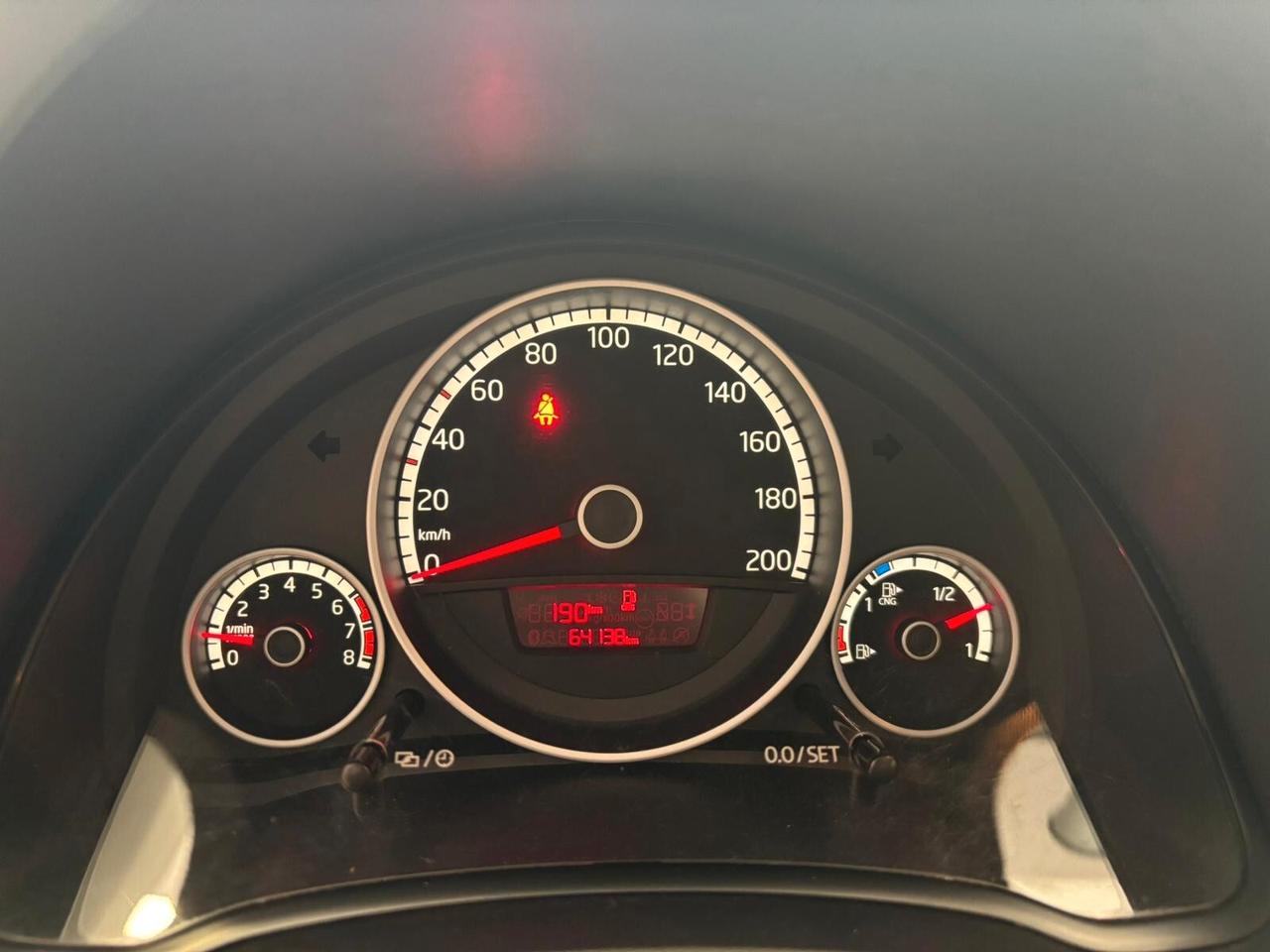 Volkswagen up! 1.0 METANO **64.000 KM ***