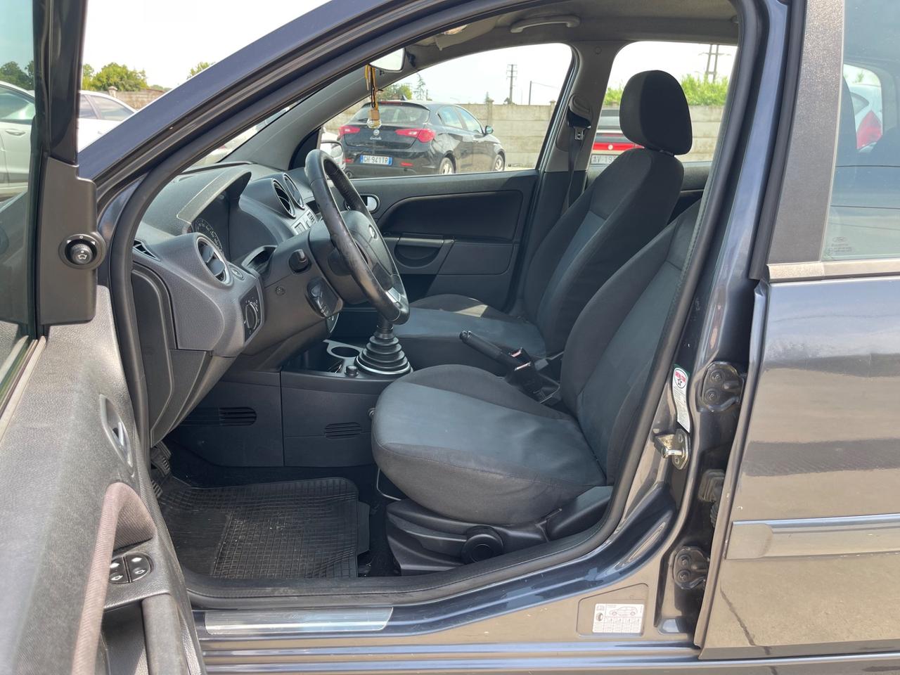 Ford Fiesta 1.4 TDCi 5porte