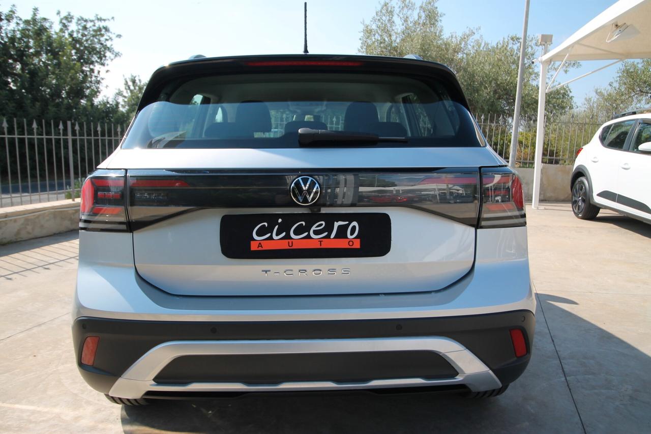 Volkswagen T-Cross 1.0 TSI Life 95CV | 17.600 KM 2024