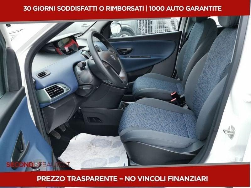 Lancia Ypsilon 1.0 firefly hybrid Oro s&s 70cv