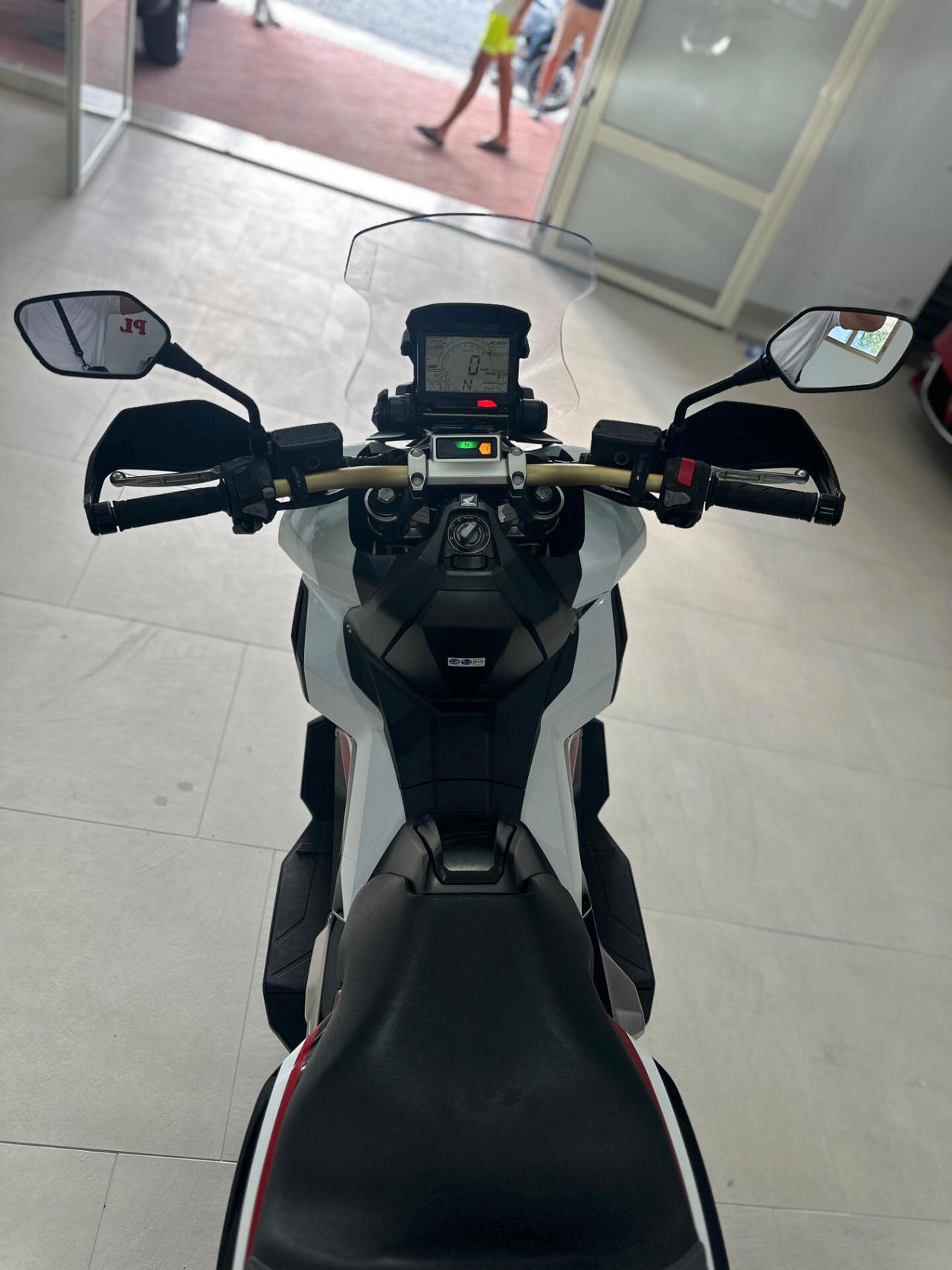 Honda X-ADV 750 sport