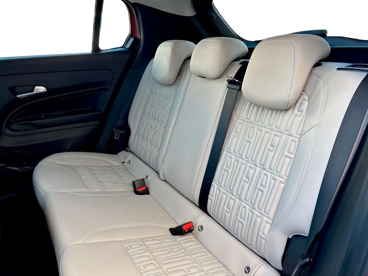 FIAT 600 Hybrid My25 La Prima Hybrid 100cv