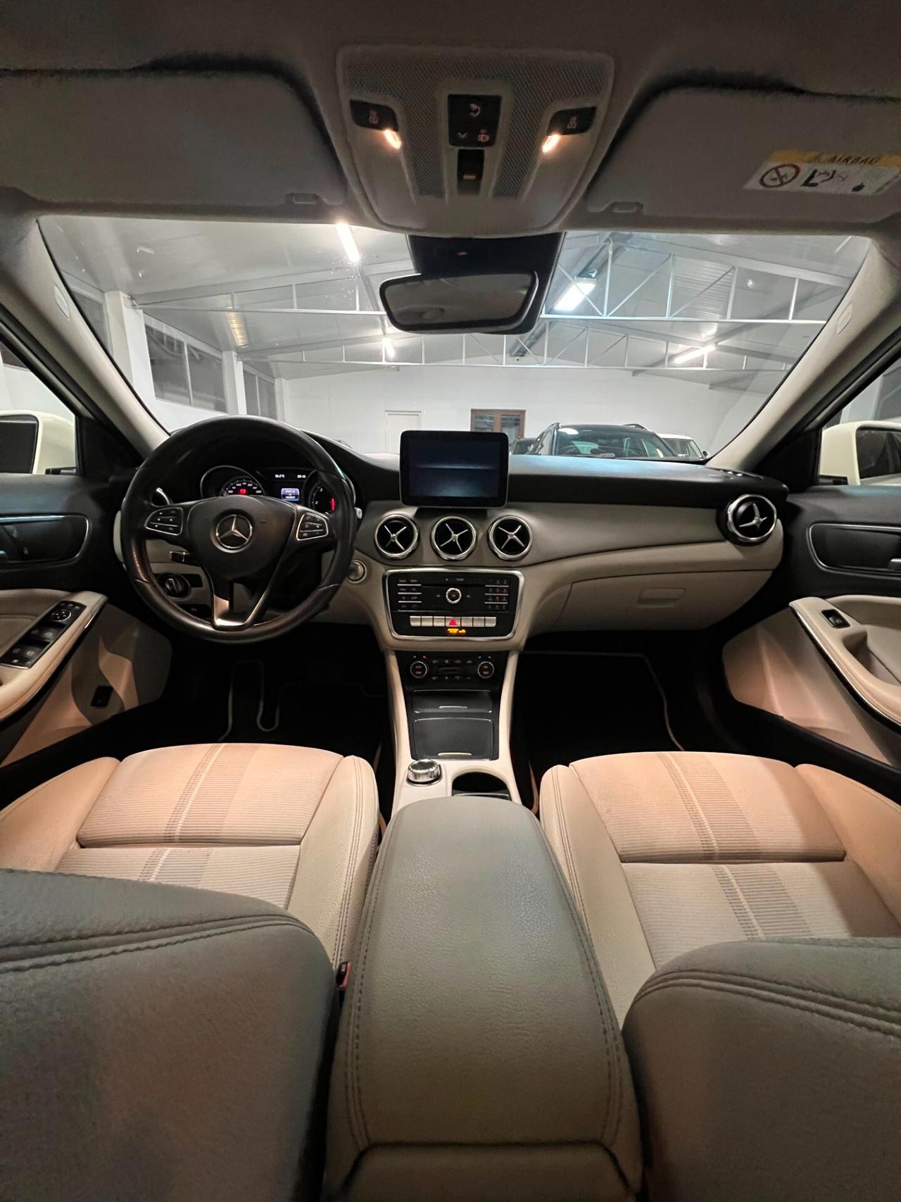 Mercedes-benz GLA 220 d Automatic 4Matic Premium