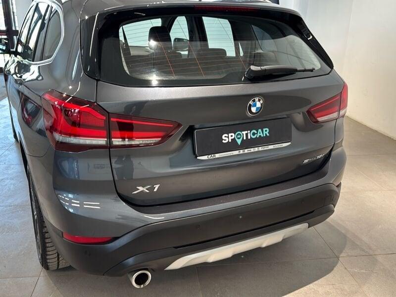 BMW X1 sDrive 18i XLine Plus automatico