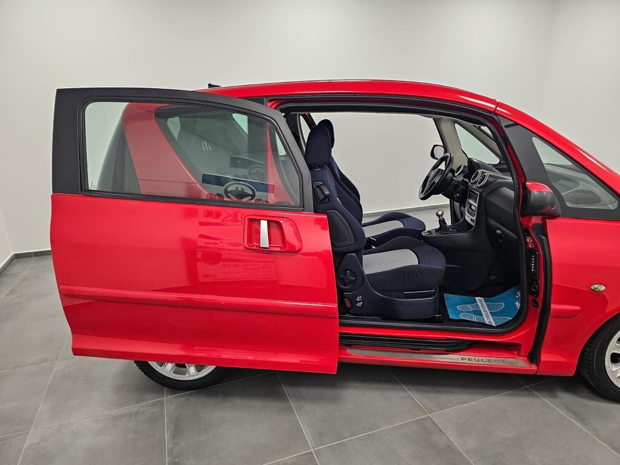 Peugeot 1007 1.4 Trendy - NeoPatentati