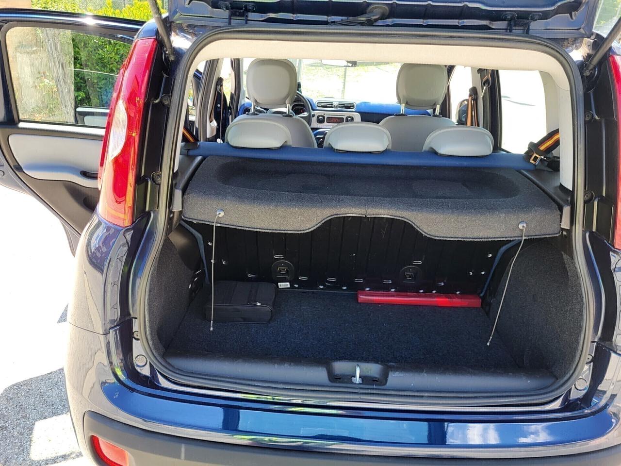 FIAT PANDA 0,9 NP-K-WAY-UNICA PROP-5 POSTI-4 REVIS