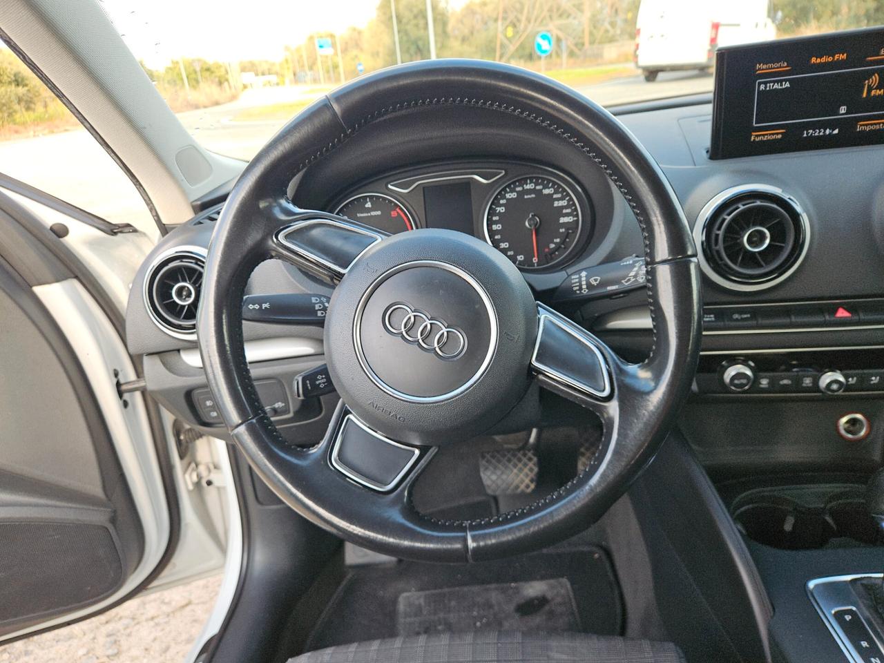 Audi A3 1.6 TDI clean diesel S tronic Business