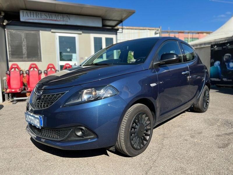Lancia Ypsilon Ypsilon 1.0 FireFly 5 porte S&S Hybrid Ecochic A. Ferretti