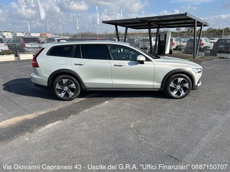 Volvo V60 Cross Country D4 AWD Geartronic Business Plus