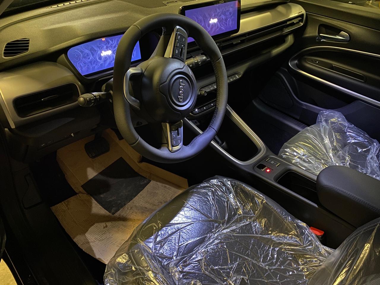 Jeep Avenger 1.2 Turbo 100 CV MHEV Summit