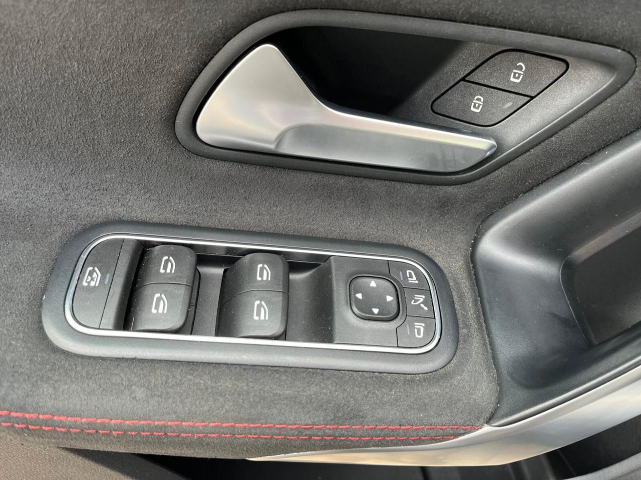 Mercedes-benz A 200 d Automatic Premium AMG INTERNO/ESTERNO