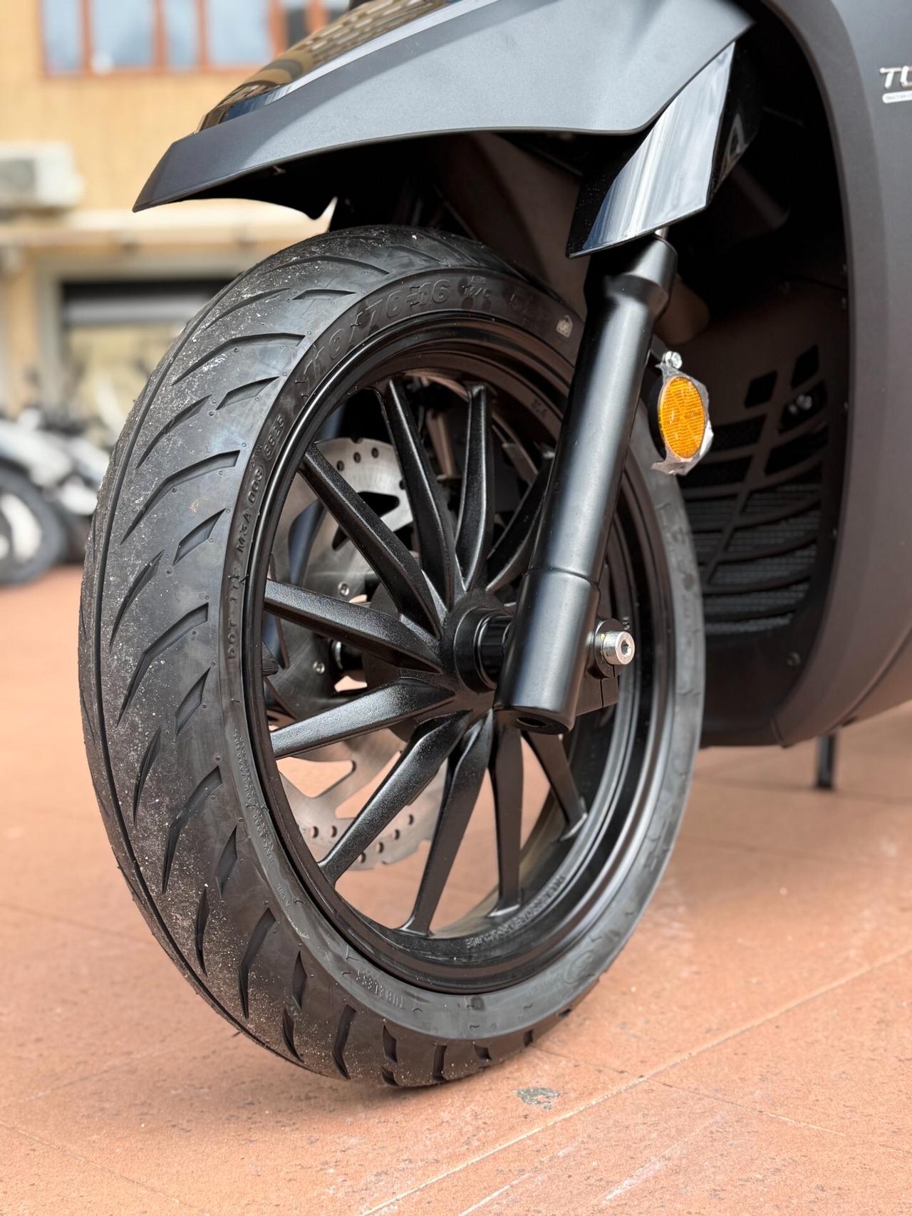 Kymco Agility 350