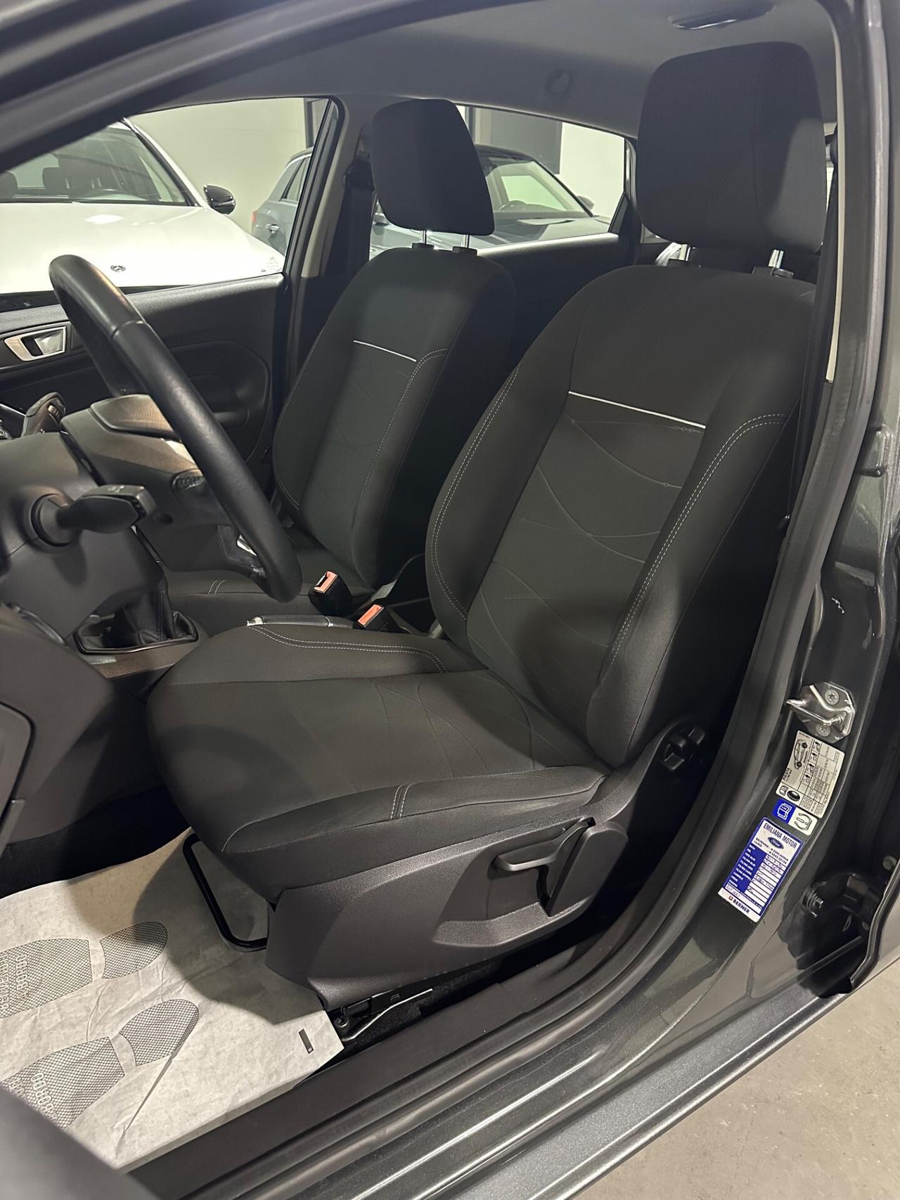Ford Fiesta 1.2 60CV 5 porte Black & White Edition