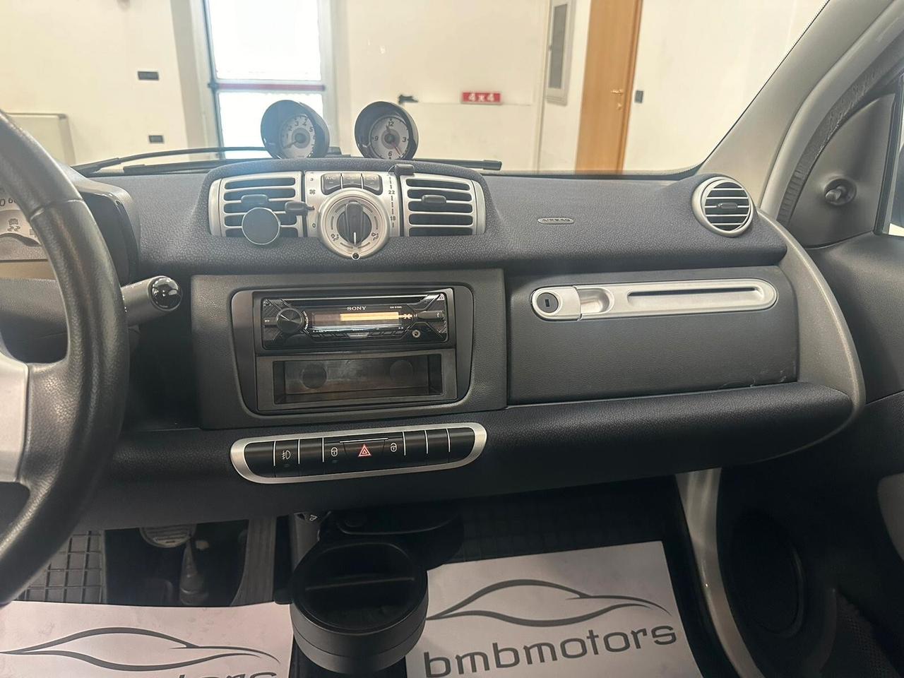 Smart ForTwo 1000 52 kW MHD coupé passion